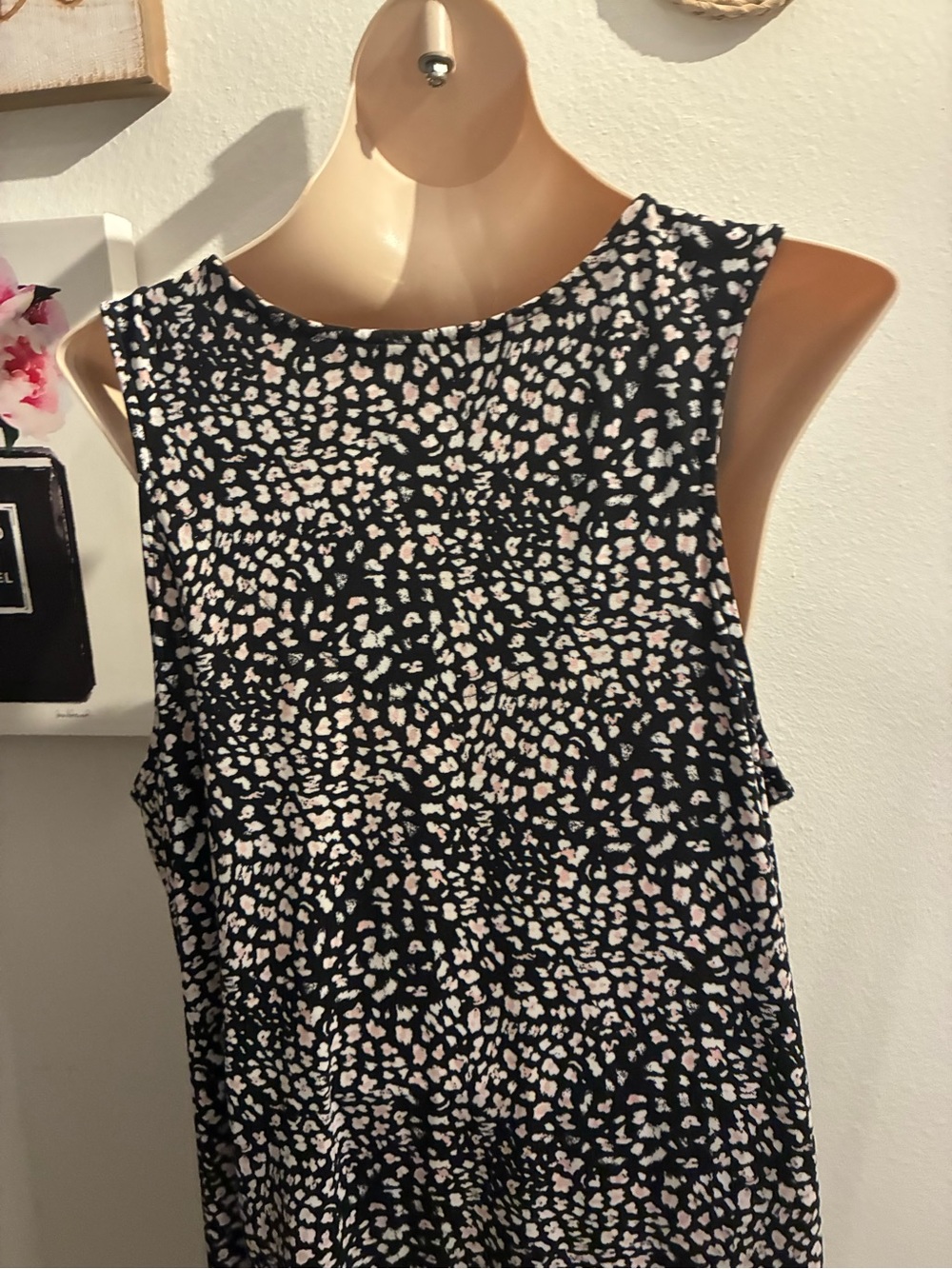 Ellen Tracy Black Dress with White and Blush Spot Print - Picture 6 of 7